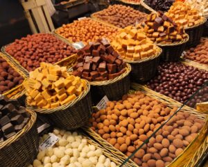 דוכון השוקולד השווה בשוק לה-בוקריה